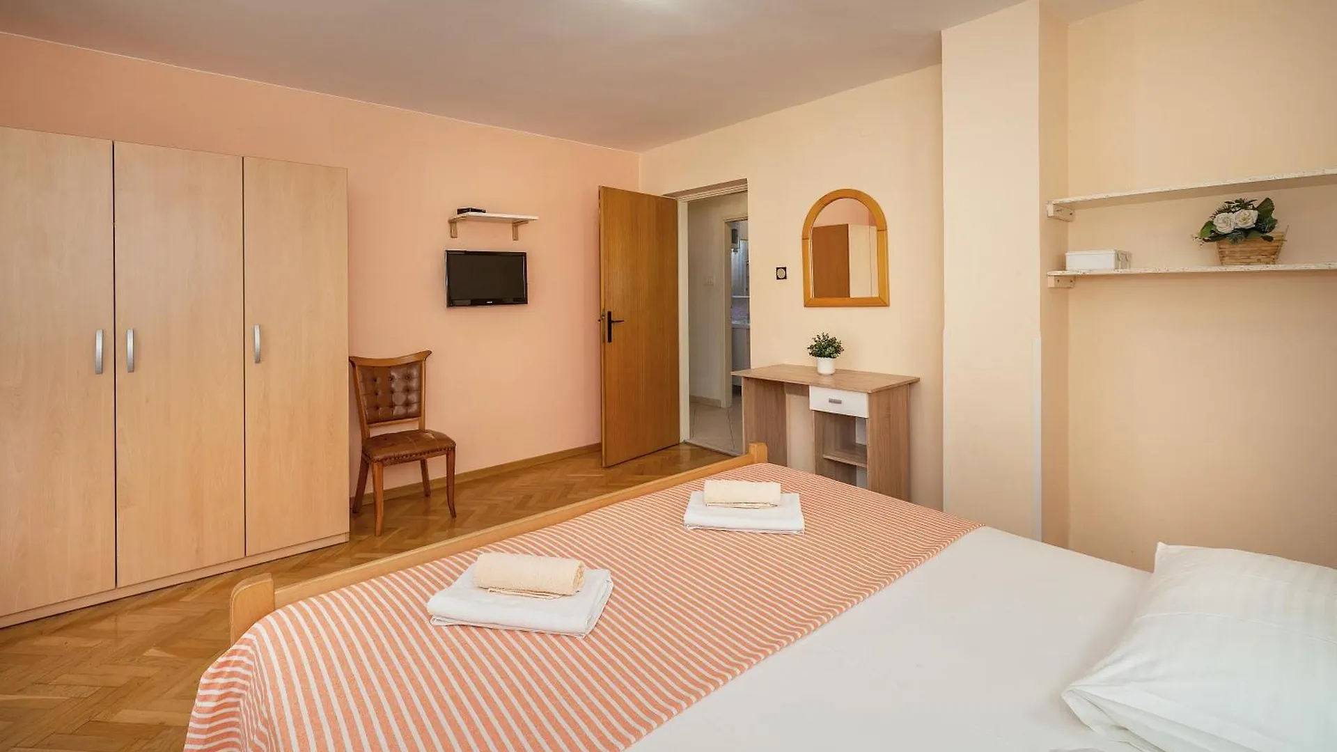 Apartments Lidija In A Quiet Area Baska  Croatia