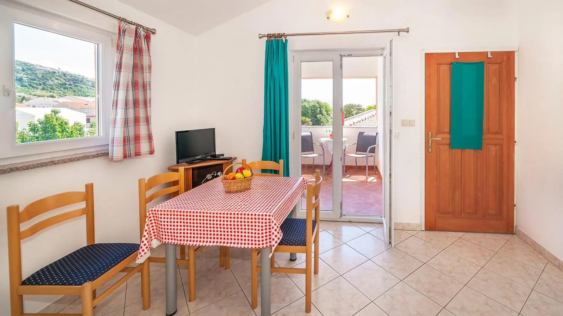 Apartments Lidija In A Quiet Area Baska  Baska (Krk)