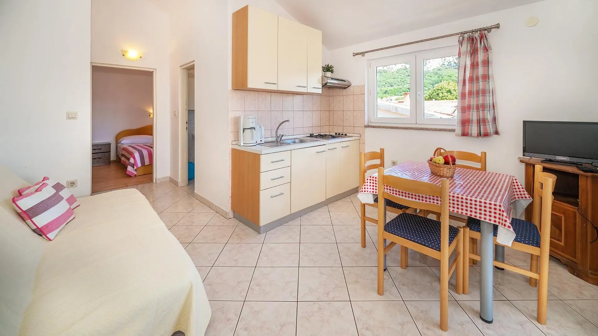 Apartments Lidija In A Quiet Area Baska